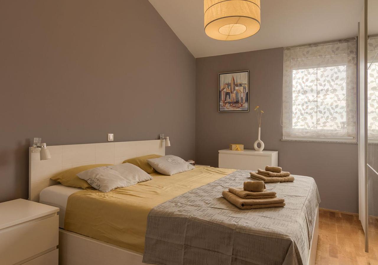 Apartment Leki - Newly Renovated, Modern City Spot Pula Zewnętrze zdjęcie
